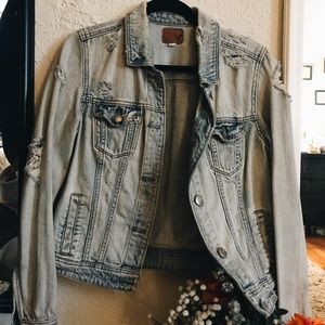American Eagle Distressed Light Jean Jacket